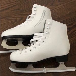 Lake placid cascade figure skates